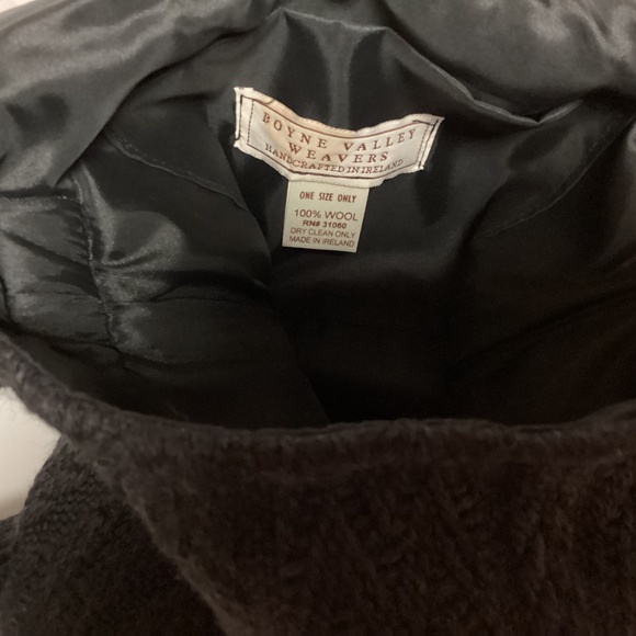 $17 Boyne Valley Weavers Handbag. Gray. Handcrafted in Ireland. - Picture 4 of 7